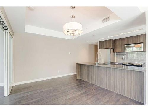 311-626 14 Avenue Sw, Calgary, AB - Indoor Photo Showing Kitchen