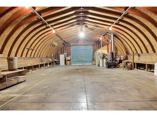 30-5139 27 Highway, Rural Mountain View County, AB - Indoor Photo Showing Garage