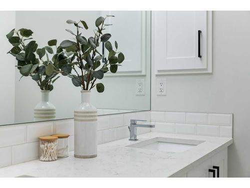 420 Harvest Grove Walk Ne, Calgary, AB - Indoor Photo Showing Bathroom