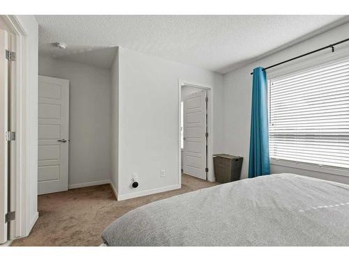 420 Harvest Grove Walk Ne, Calgary, AB - Indoor Photo Showing Bedroom