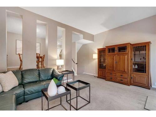 153 Woodglen Grove Sw, Calgary, AB - Indoor Photo Showing Living Room