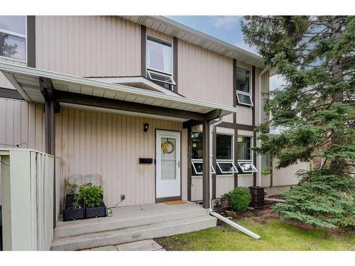 1502-544 Blackthorn Road Ne, Calgary, AB - Outdoor