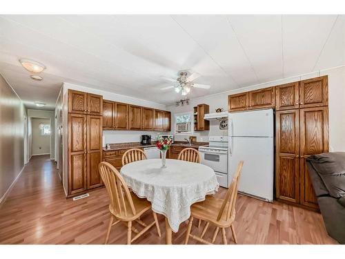 866 Briarwood Road, Strathmore, AB - Indoor Photo Showing Dining Room