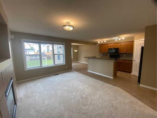 376 Silverado Drive Sw, Calgary, AB - Indoor Photo Showing Kitchen