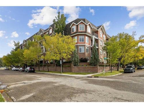 106-59 22 Avenue Sw, Calgary, AB - Outdoor With Facade