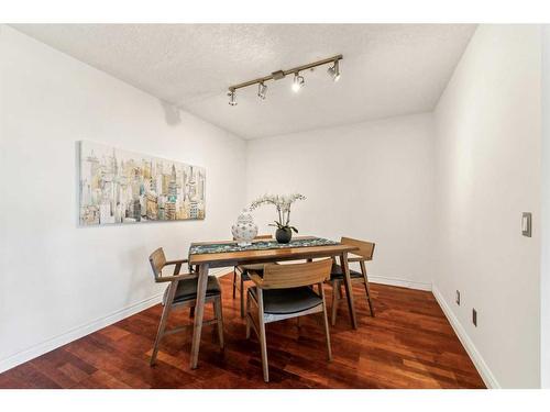 106-59 22 Avenue Sw, Calgary, AB - Indoor Photo Showing Dining Room