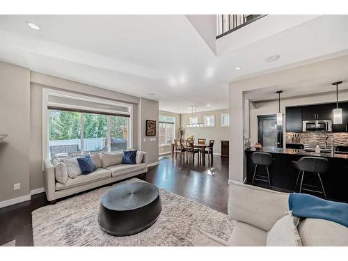 358 Mahogany Terrace Se, Calgary, AB - Indoor Photo Showing Living Room