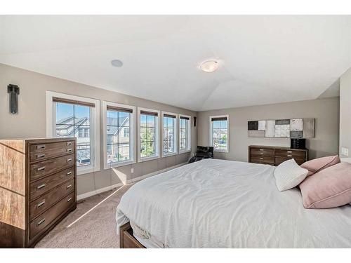 358 Mahogany Terrace Se, Calgary, AB - Indoor Photo Showing Bedroom