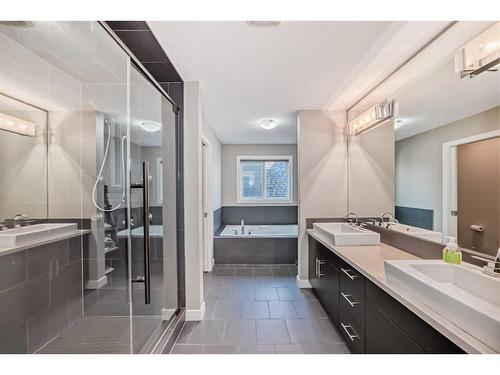 358 Mahogany Terrace Se, Calgary, AB - Indoor Photo Showing Bathroom