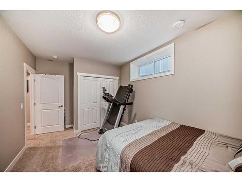 358 Mahogany Terrace Se, Calgary, AB - Indoor Photo Showing Bedroom