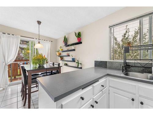 3-1734 29 Avenue Sw, Calgary, AB - Indoor