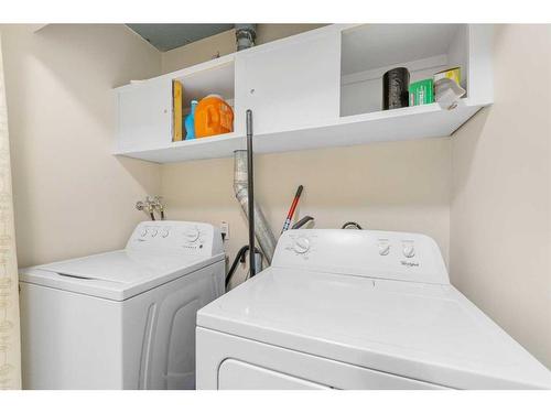 3-1734 29 Avenue Sw, Calgary, AB - Indoor Photo Showing Laundry Room