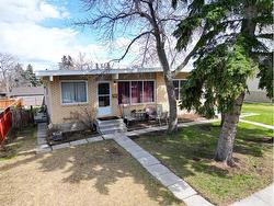 7116 Hunterville Road NW Calgary, AB T2K 4J8