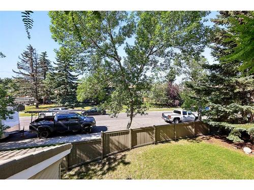 109 Coachway Lane Sw, Calgary, AB - Outdoor