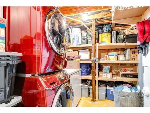 628 Aurora Place Se, Calgary, AB - Indoor Photo Showing Laundry Room