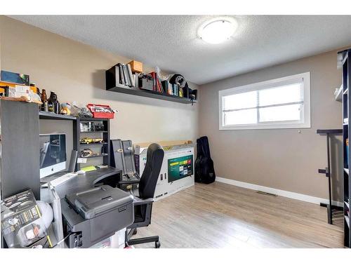 628 Aurora Place Se, Calgary, AB - Indoor