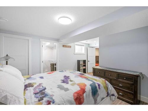 257-20 Midpark Crescent Se, Calgary, AB - Indoor Photo Showing Bedroom