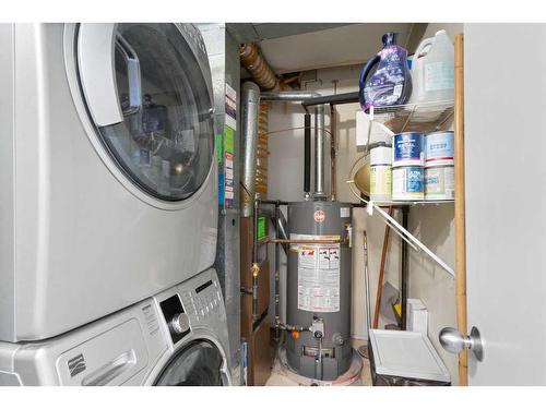 2374 17A Street Sw, Calgary, AB - Indoor Photo Showing Laundry Room