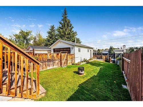 604 Cantrell Drive Sw, Calgary, AB - Outdoor With Deck Patio Veranda