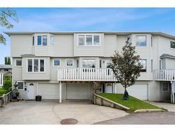 224 Killarney Glen Court SW Calgary, AB T3E 7H4