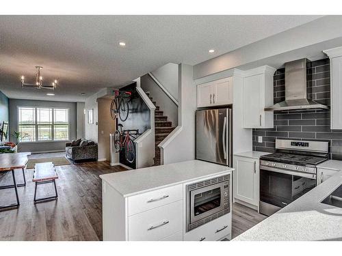 249 Creekside Boulevard, Calgary, AB - Indoor Photo Showing Kitchen