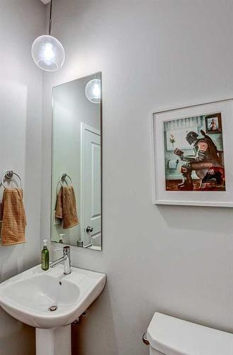 249 Creekside Boulevard, Calgary, AB - Indoor Photo Showing Bathroom