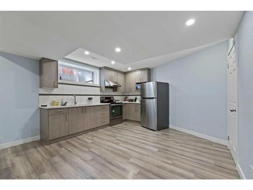 167 Saddlehorn Close Ne, Calgary, AB - Indoor Photo Showing Kitchen