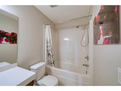 145-300 Evanscreek Court Nw, Calgary, AB - Indoor Photo Showing Bathroom