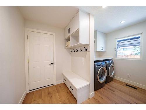 428 Wilverside Way Se, Calgary, AB - Indoor Photo Showing Laundry Room