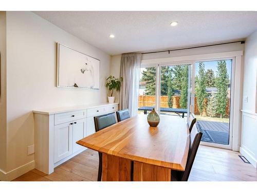 428 Wilverside Way Se, Calgary, AB - Indoor Photo Showing Dining Room