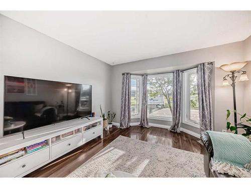 68 Templeby Way Ne, Calgary, AB - Indoor Photo Showing Living Room