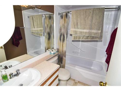 407-110 24 Avenue Sw, Calgary, AB - Indoor Photo Showing Bathroom