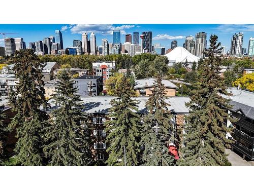 407-110 24 Avenue Sw, Calgary, AB - Outdoor With View