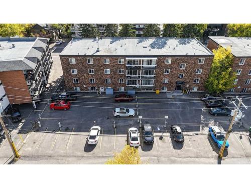 407-110 24 Avenue Sw, Calgary, AB - Outdoor