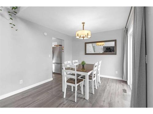 90 Deerpath Road Se, Calgary, AB - Indoor Photo Showing Dining Room