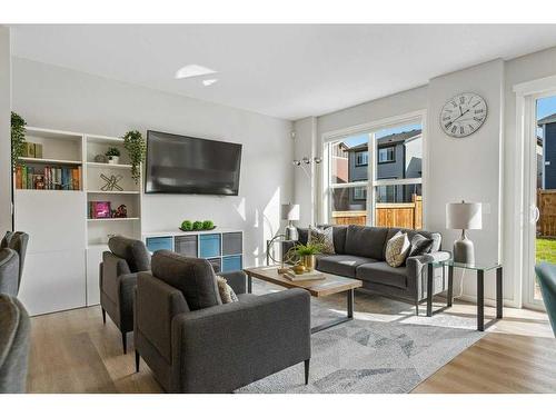 124 Masters Street Se, Calgary, AB - Indoor Photo Showing Living Room