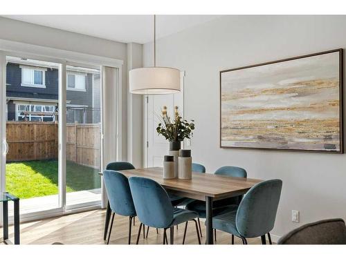 124 Masters Street Se, Calgary, AB - Indoor Photo Showing Dining Room