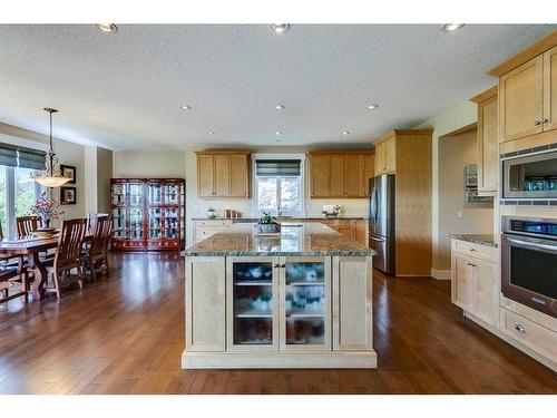 521 Aspen Glen Place Sw, Calgary, AB - Indoor Photo Showing Kitchen With Stainless Steel Kitchen