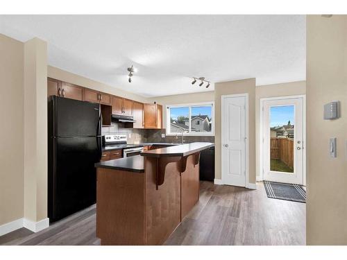 116 Cramond Green Se, Calgary, AB - Indoor Photo Showing Kitchen