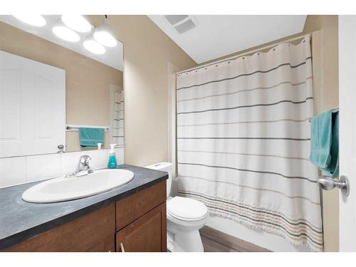 116 Cramond Green Se, Calgary, AB - Indoor Photo Showing Bathroom