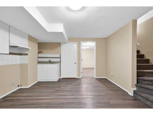 116 Cramond Green Se, Calgary, AB - Indoor Photo Showing Other Room