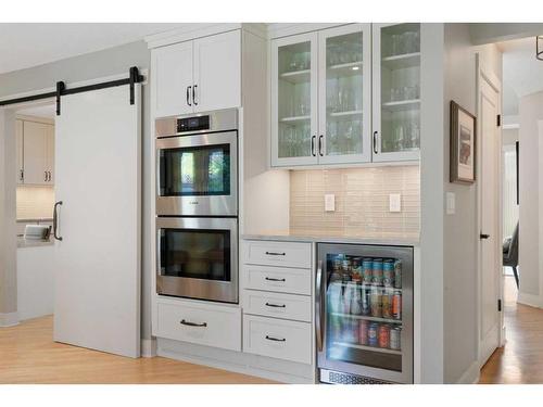 5970 Signal Ridge Heights Sw, Calgary, AB - Indoor Photo Showing Kitchen