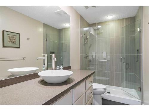 5970 Signal Ridge Heights Sw, Calgary, AB - Indoor Photo Showing Bathroom