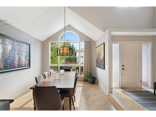 5970 Signal Ridge Heights Sw, Calgary, AB - Indoor Photo Showing Dining Room