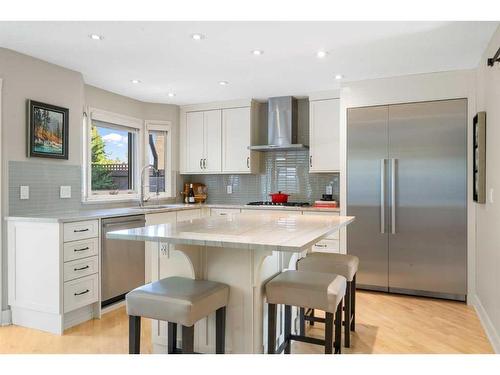 5970 Signal Ridge Heights Sw, Calgary, AB - Indoor Photo Showing Kitchen With Upgraded Kitchen