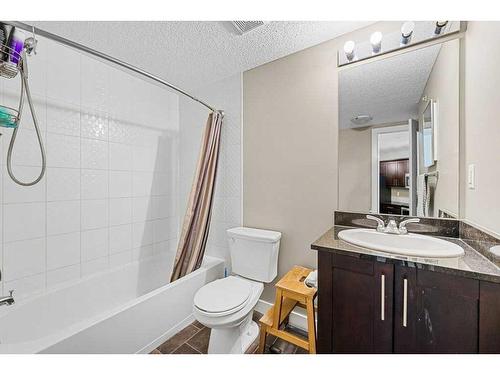 2417-81 Legacy Boulevard Se, Calgary, AB - Indoor Photo Showing Bathroom