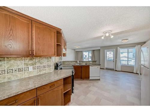 184 Bridlewood Road Sw, Calgary, AB - Indoor Photo Showing Kitchen