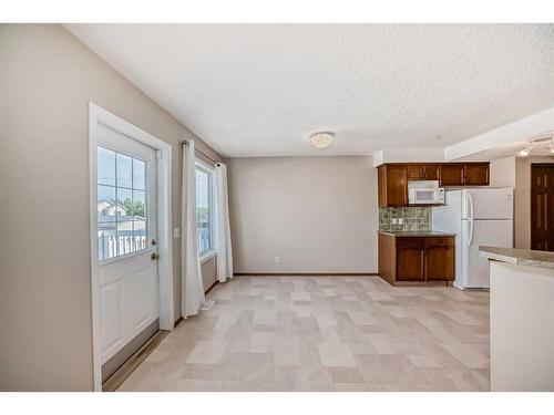 184 Bridlewood Road Sw, Calgary, AB - Indoor Photo Showing Kitchen