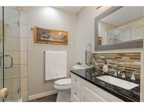 12207 Lake Fraser Way Se, Calgary, AB - Indoor Photo Showing Bathroom