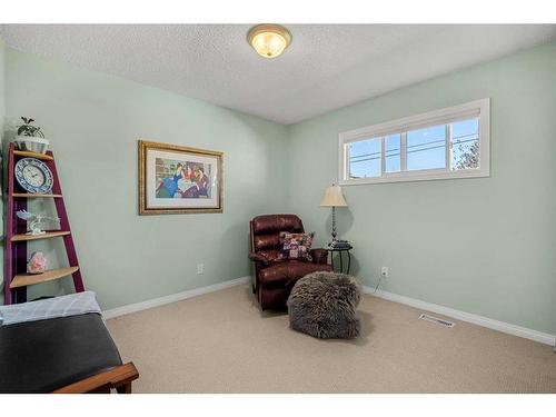 12207 Lake Fraser Way Se, Calgary, AB - Indoor